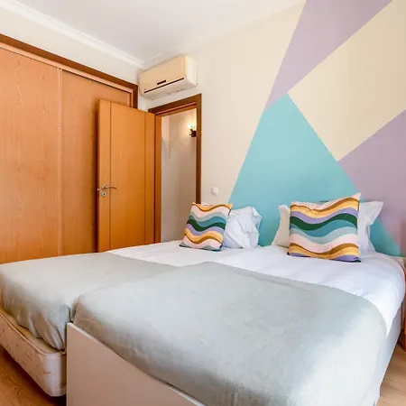 بيت للعطل Bright 3bdr House With Pool By Lovelystay